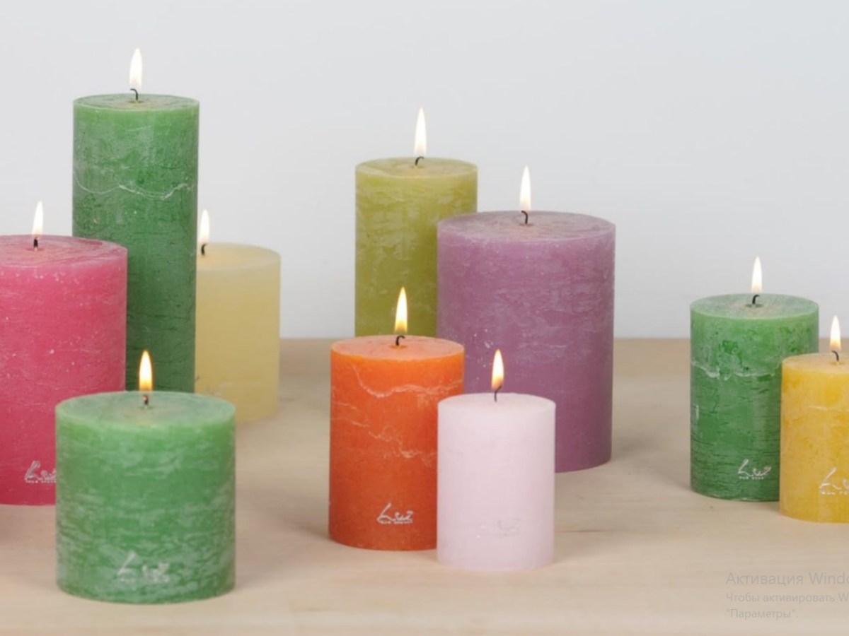 Німецькі благодійники пожертвували Україні 700 кілограмів воску і недопалки свічок