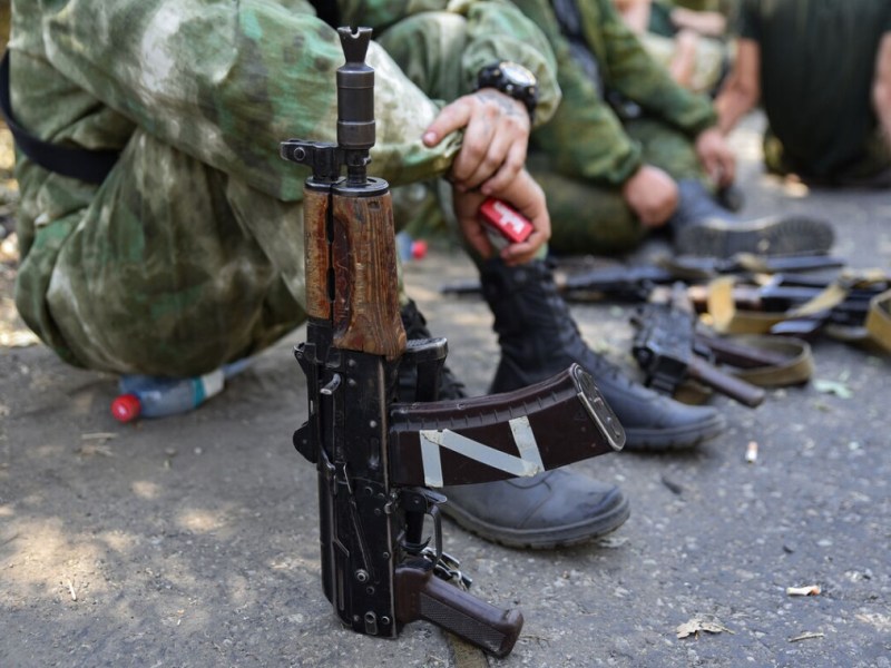 Російські солдати вперше офіційно розповіли, як їх катують командири за відмову штурмувати українських військових