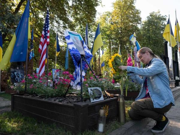 Як у Києві вшановують пам’ять американських добровольців, які загинули на війні проти Росії